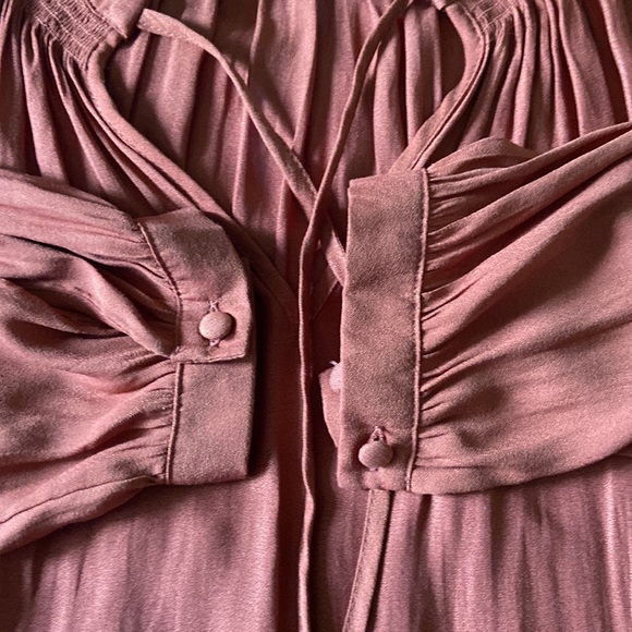 Long sleeve chiffon blouse from Torrid, like new! - Picture 4 of 4